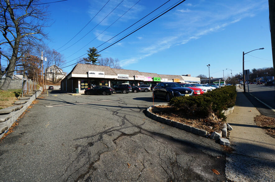 144-154 Bloomfield Ave, Verona, NJ en alquiler - Foto del edificio - Imagen 1 de 8