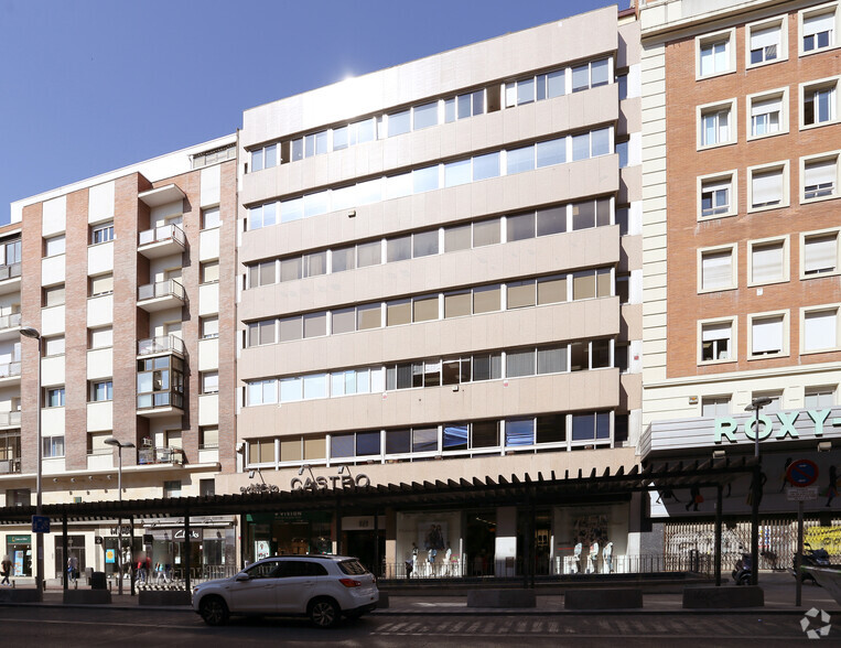 Calle Fuencarral, 121, Madrid, Madrid en alquiler - Foto del edificio - Imagen 2 de 2