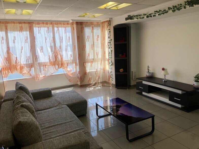 Oficina en Guadassuar en venta - Foto del edificio - Imagen 2 de 31