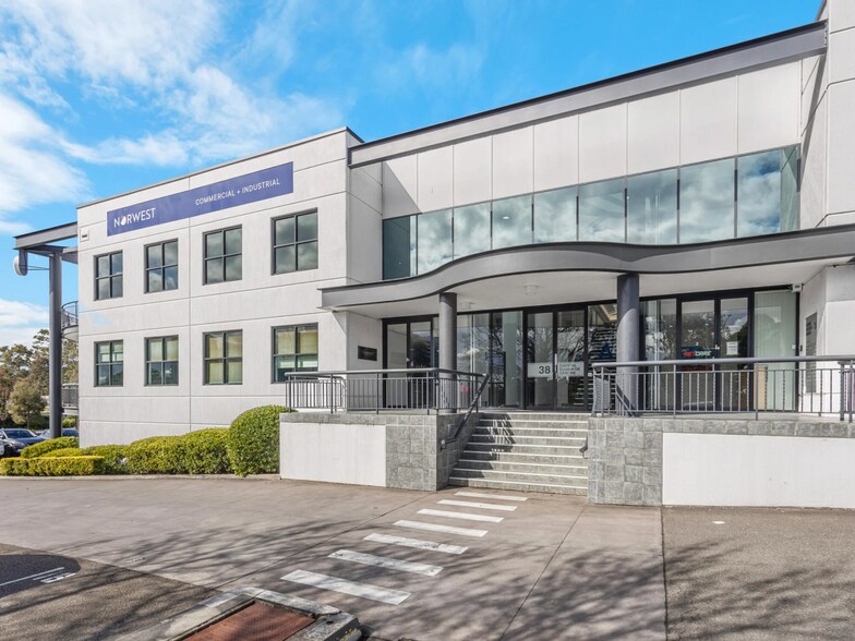 38 Brookhollow Ave, Norwest en alquiler - Foto del edificio - Imagen 3 de 6