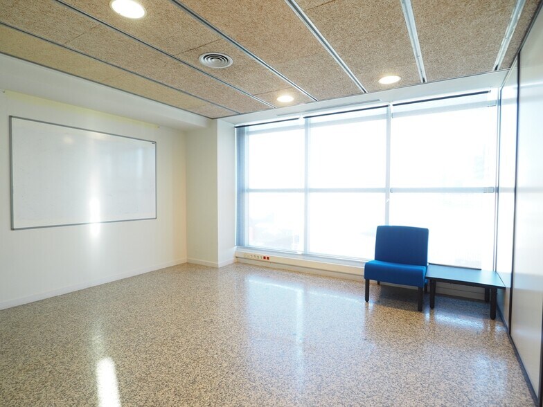 Oficina en Granollers, Barcelona en alquiler - Foto del edificio - Imagen 2 de 3