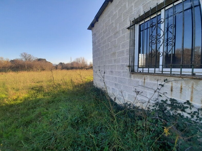 Calle del Ferrocarril, S/N, Cubillos del Sil, León en venta - Foto del edificio - Imagen 3 de 4