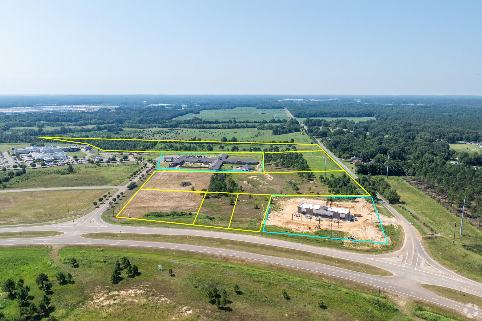 Nissan Parkway, Canton, MS en venta Foto del edificio- Imagen 1 de 19