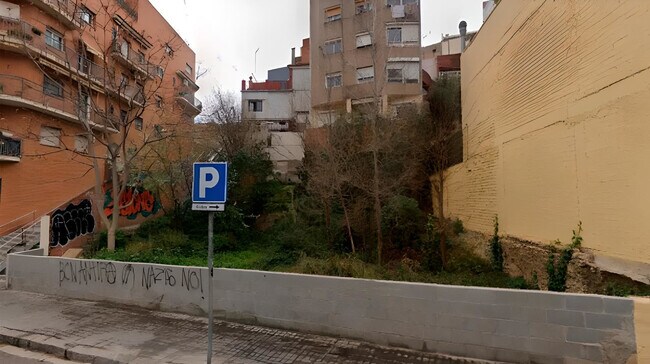Más detalles de Carrer de Josep Sangenís, 18, Barcelona - Terreno en venta