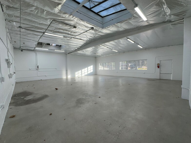 5894 Blackwelder St, Culver City, CA en alquiler - Foto del edificio - Imagen 3 de 6