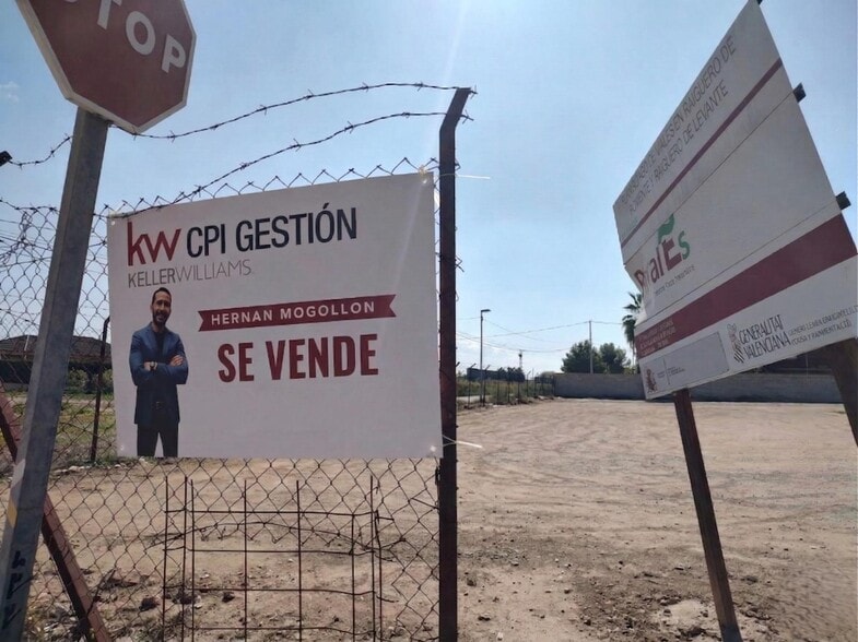 Terreno en Orihuela, Alicante en venta - Foto del edificio - Imagen 3 de 10