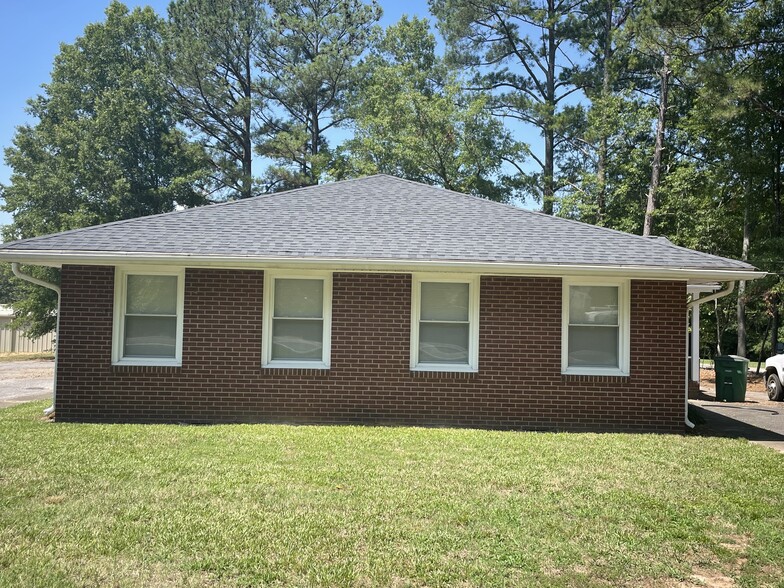 203 N Hamilton St, Williamston, SC en venta - Foto del edificio - Imagen 2 de 9