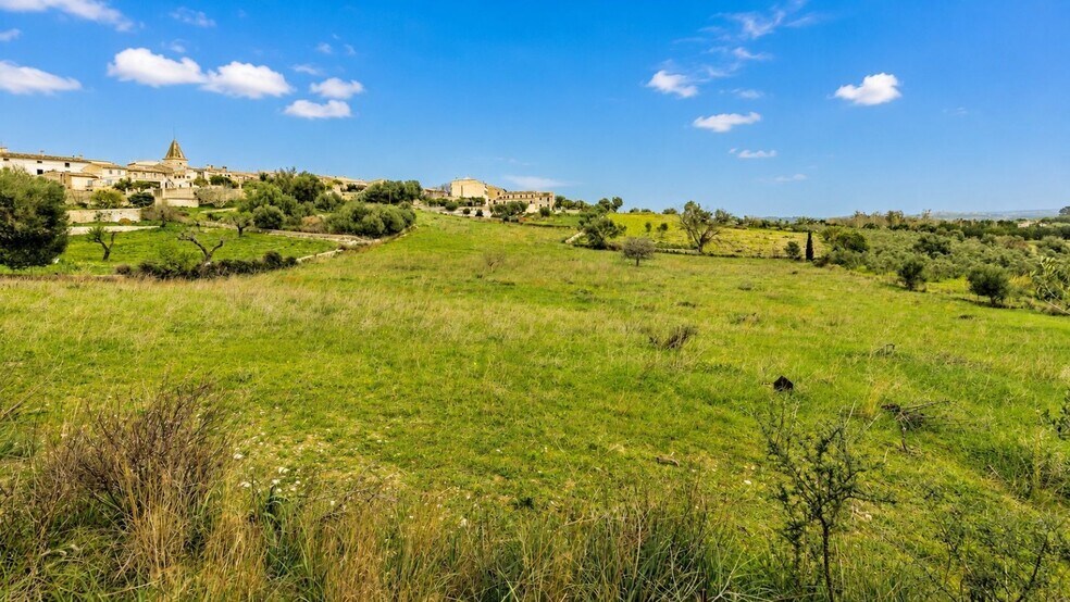 Terreno en en venta - Foto del edificio - Imagen 2 de 18