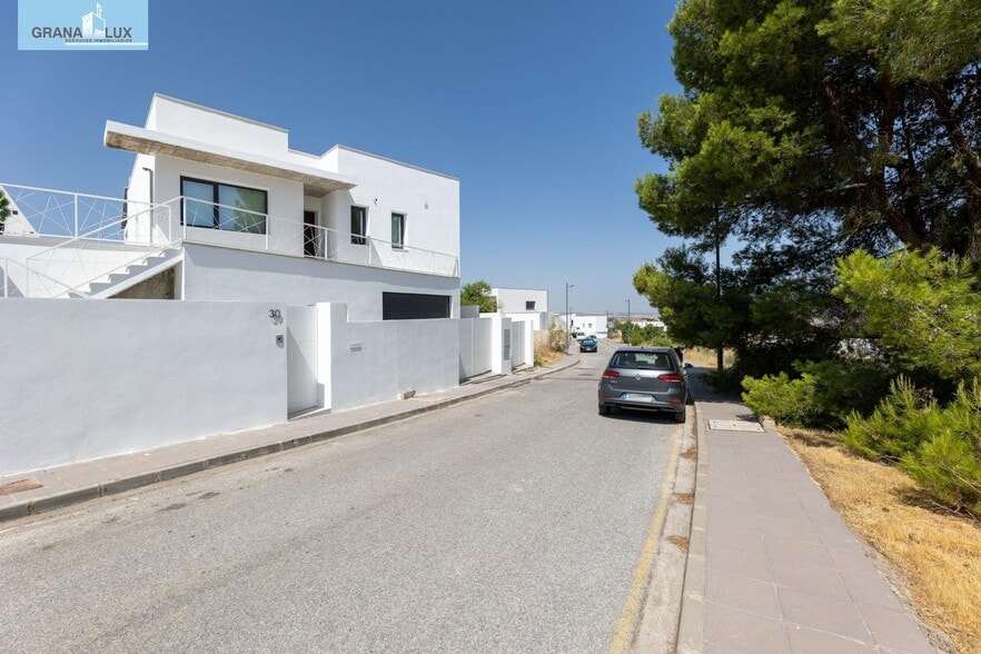 Calle Río Guadalfeo, 34, La Zubia, Granada en venta - Foto principal - Imagen 1 de 17