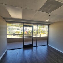 3535 Cahuenga Blvd W, Studio City, CA en alquiler Foto del interior- Imagen 1 de 9