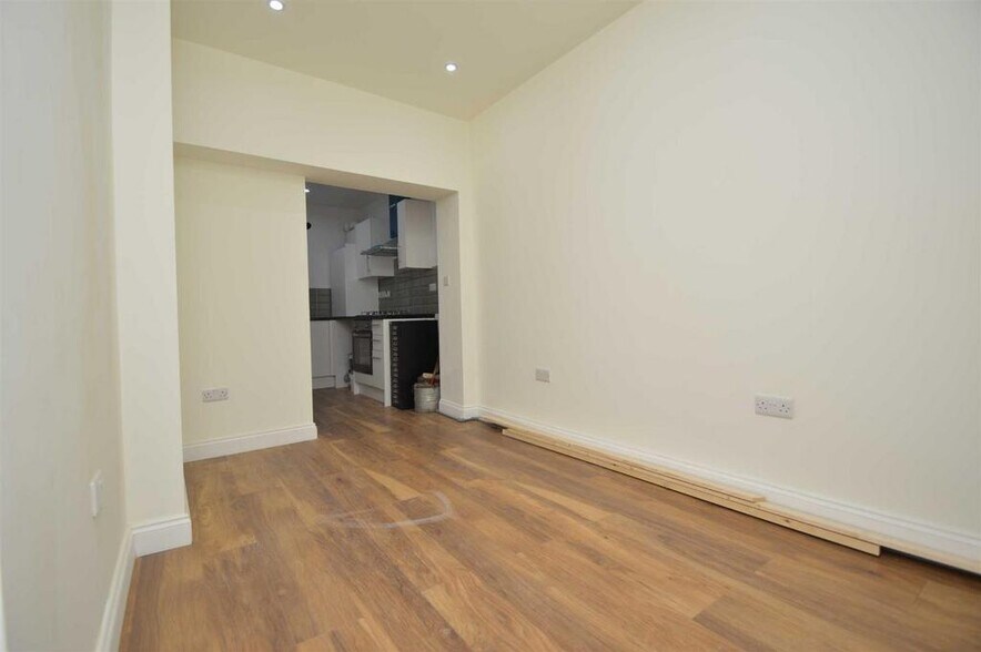 533 High Road Leytonstone, London en venta - Foto del edificio - Imagen 2 de 9