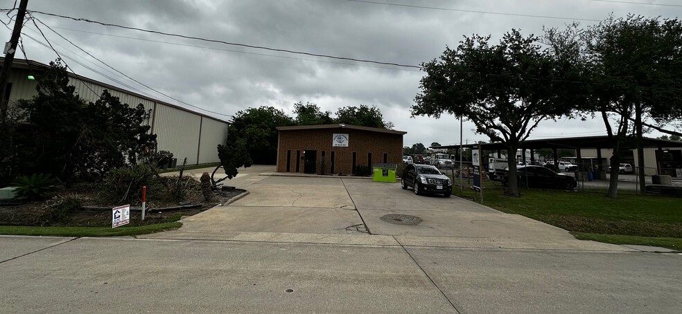 212 N 16th St, La Porte, TX en venta - Foto del edificio - Imagen 3 de 19