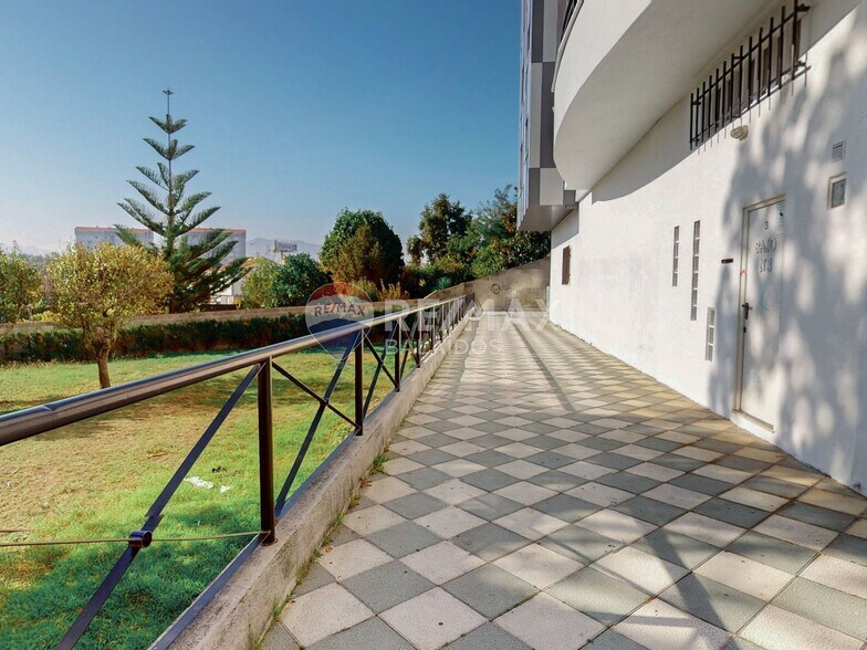 Local en Vigo, Pontevedra en venta - Foto del edificio - Imagen 3 de 30