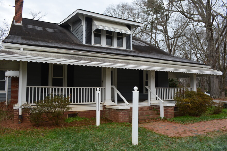 579 West St, Pittsboro, NC en alquiler - Foto del edificio - Imagen 2 de 28