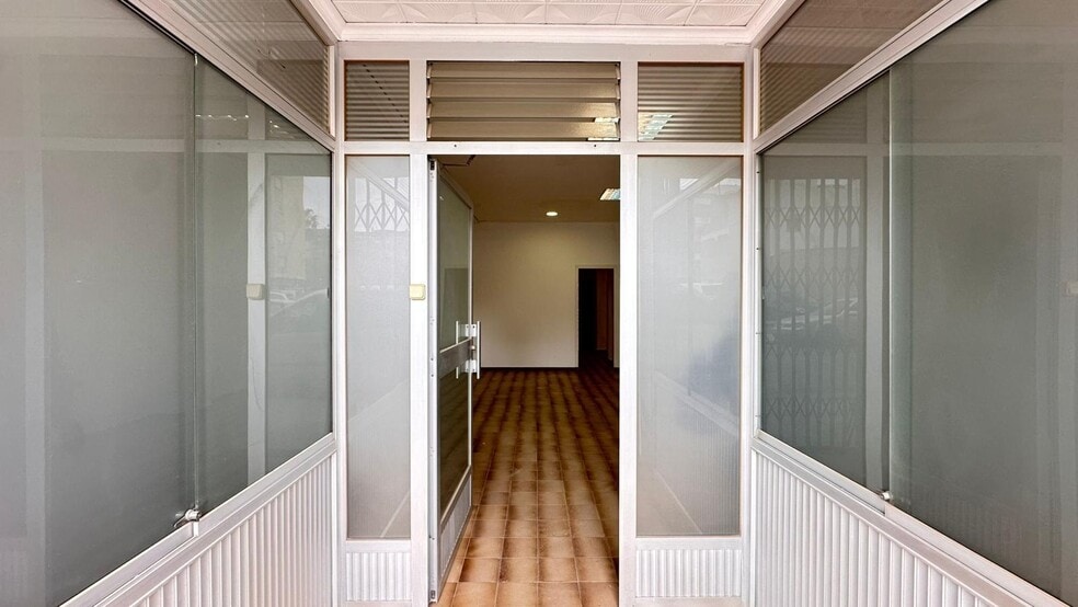 Carrer del Farmacèutic Ramon Trullenque, 5, Carlet, Valencia en venta - Foto del interior - Imagen 2 de 14