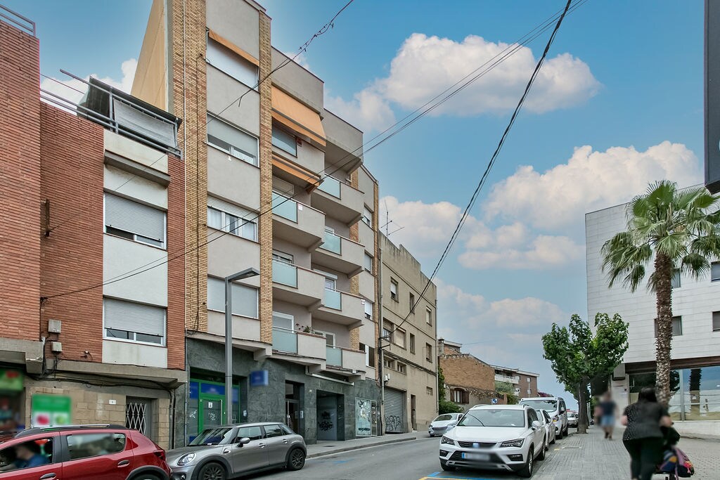 Edificio residencial en Sant Vicenç dels Horts, Barcelona en venta Foto principal- Imagen 1 de 2