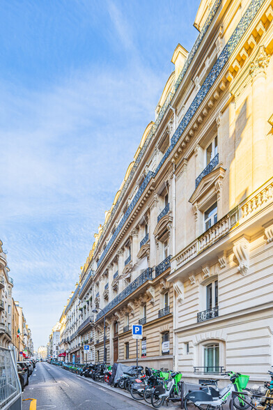 4 Rue De Longchamp, Paris en alquiler - Foto del edificio - Imagen 2 de 2