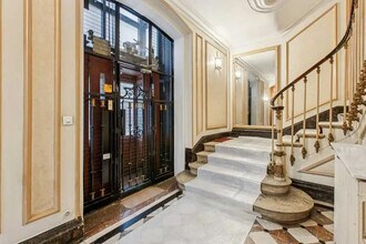 11 bis Rue Balzac, Paris en alquiler Vestíbulo- Imagen 2 de 14