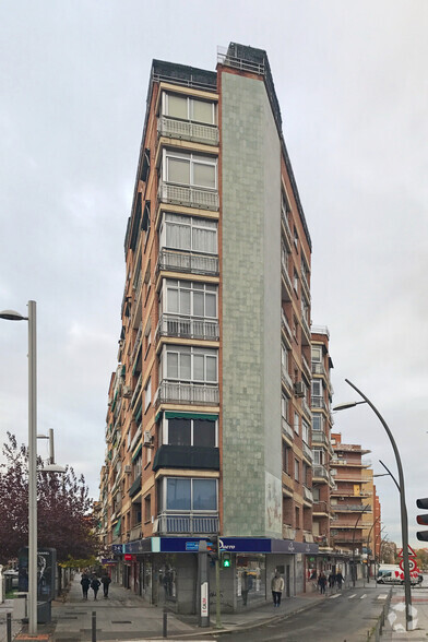 Avenida Constitución, 47, Móstoles, Madrid en alquiler - Foto del edificio - Imagen 1 de 2