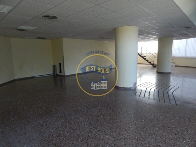 Local en Ontinyent, Valencia en alquiler - Foto del edificio - Imagen 3 de 29