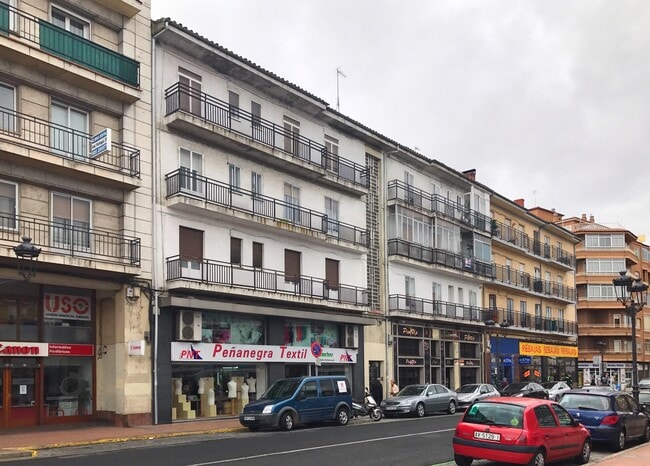 Más detalles de Avenida De Portugal, 37, Ávila - Edificio residencial​ en venta