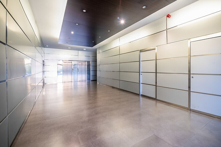 Oficina en Lleida en venta - Foto del edificio - Imagen 2 de 17