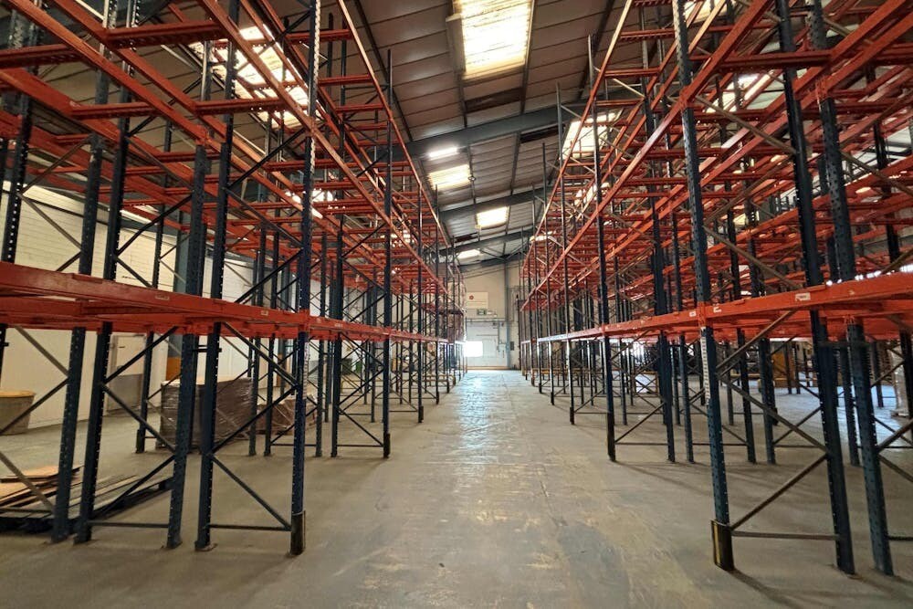 London Rd, Thrupp, GLS GL5 2BY - Unidad 1 -  - Foto del interior - Image 1 of 5