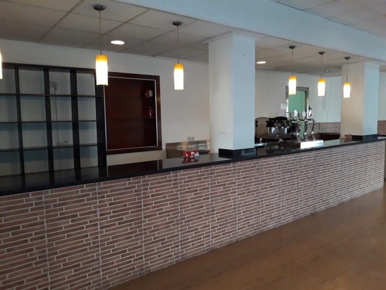 Local en Ontinyent en venta - Foto del edificio - Imagen 2 de 4