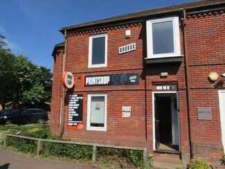 Más detalles de 16 The Green, Newport Pagnell - Oficina en venta