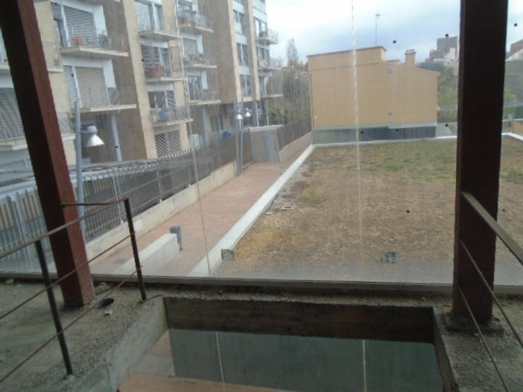 Terrassa, BAR 08221 - Unidad 01 - - Foto del interior - Image 1 of 8