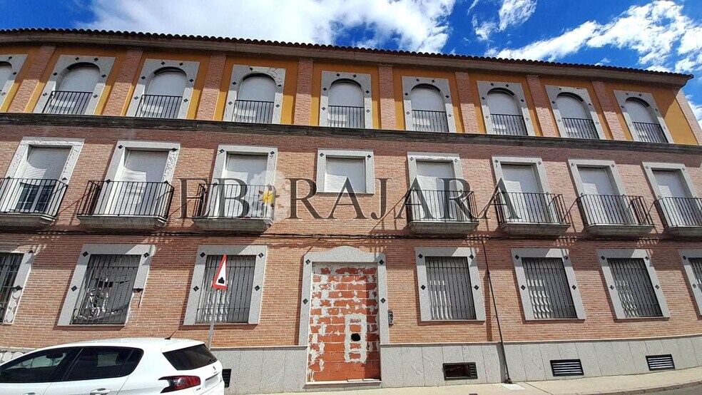 Edificio residencial en Malpica de Tajo, Toledo en venta - Foto del edificio - Imagen 3 de 4
