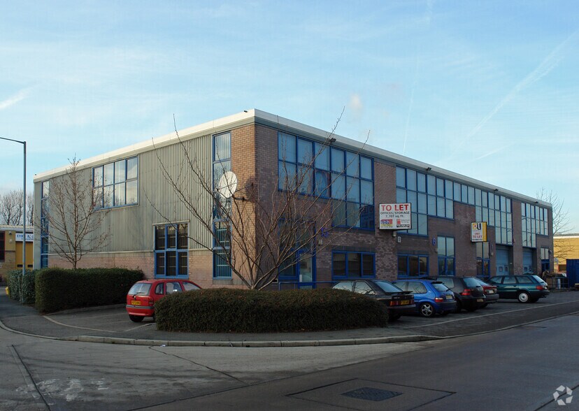 Edison Rd, Enfield en alquiler - Foto del edificio - Imagen 3 de 7