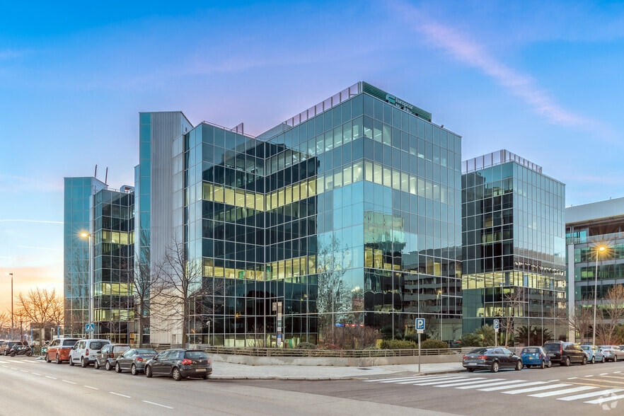 Avenida del Partenón, 16-18, Madrid, Madrid en alquiler - Foto principal - Imagen 1 de 24
