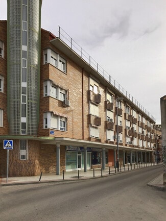 Más detalles de Calle Castillejos, 8, Fuenlabrada - Edificio residencial​ en venta