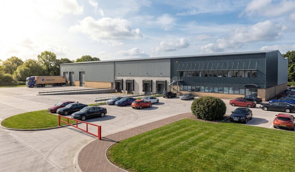 Cardinal Way, Godmanchester en alquiler - Foto del edificio - Imagen 2 de 14