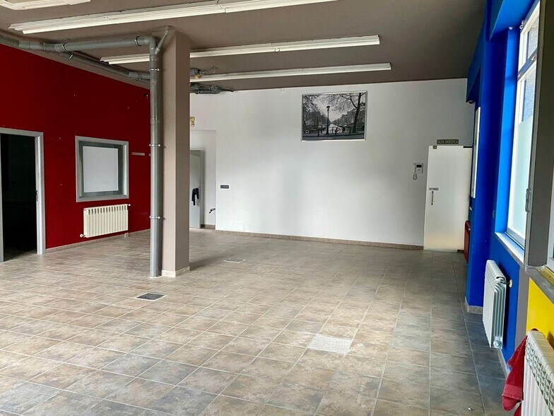 Local en Santiago de Compostela, La Coruna en alquiler - Foto del edificio - Imagen 1 de 59