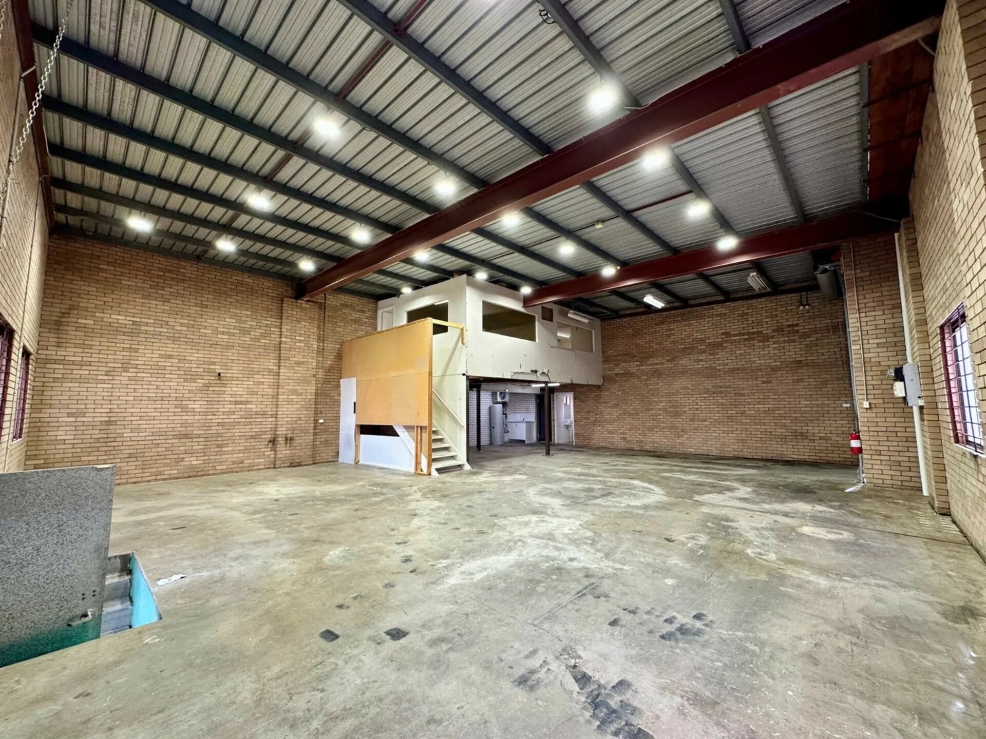 21-23 Charlescotte Ave, Punchbowl Canterbury en alquiler Foto del interior- Imagen 1 de 5