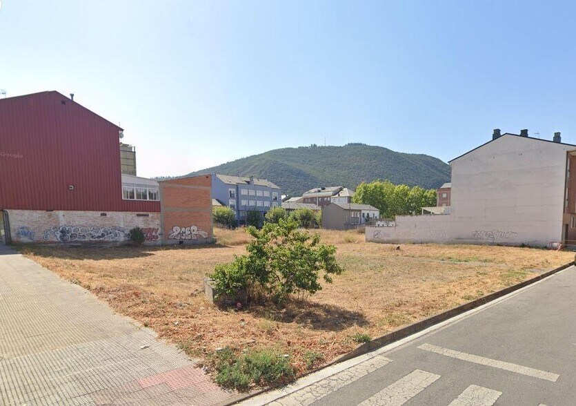 Terreno en Ponferrada en venta - Foto del edificio - Imagen 2 de 6