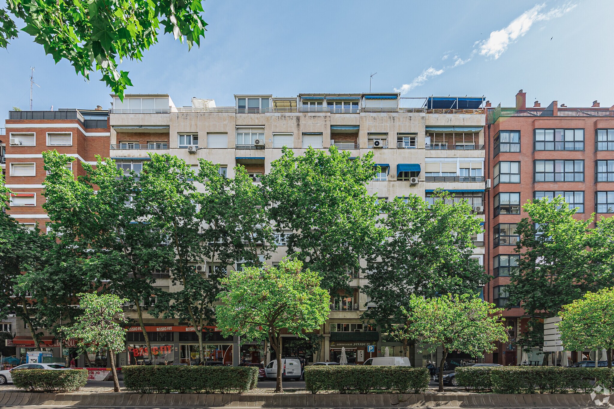 Calle de Sor Ángela de la Cruz, 24, Madrid, Madrid en venta Foto principal- Imagen 1 de 1