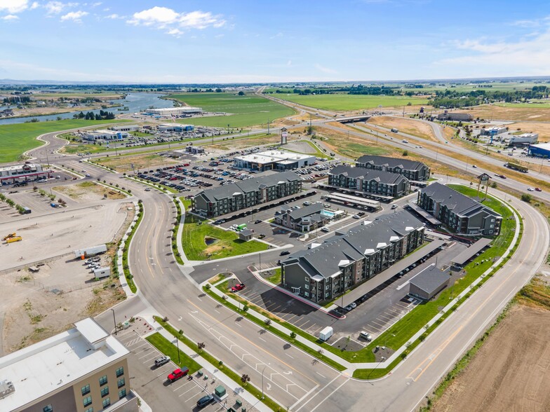 3040 S South Fork Blvd, Idaho Falls, ID en venta - Foto del edificio - Imagen 3 de 34