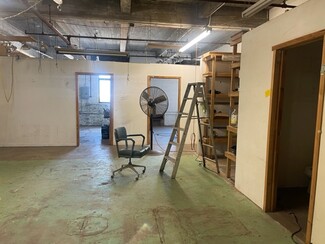 Más detalles para 551 Stewart Ave, Brooklyn, NY - Oficinas en alquiler