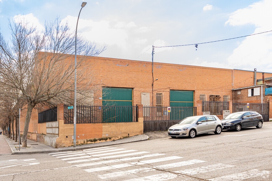 Nave en Torrejón de Ardoz, Madrid en venta - Foto del edificio - Imagen 2 de 11