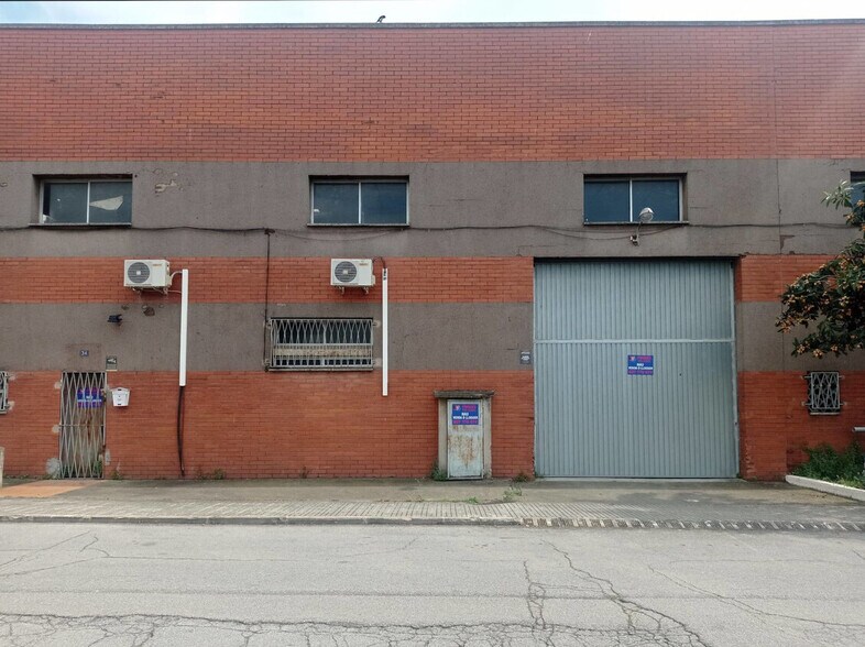 Carrer Quatre, Santa Perpètua de Mogoda, Barcelona en venta - Foto del edificio - Imagen 1 de 1