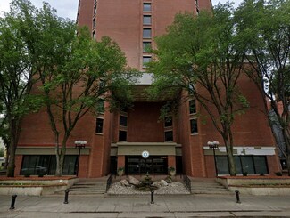 Más detalles de 11503 100th Ave NW, Edmonton, AB - Edificio residencial en venta