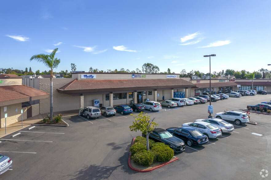 8915-8985 Mira Mesa Blvd, San Diego, CA en alquiler - Foto del edificio - Imagen 2 de 6