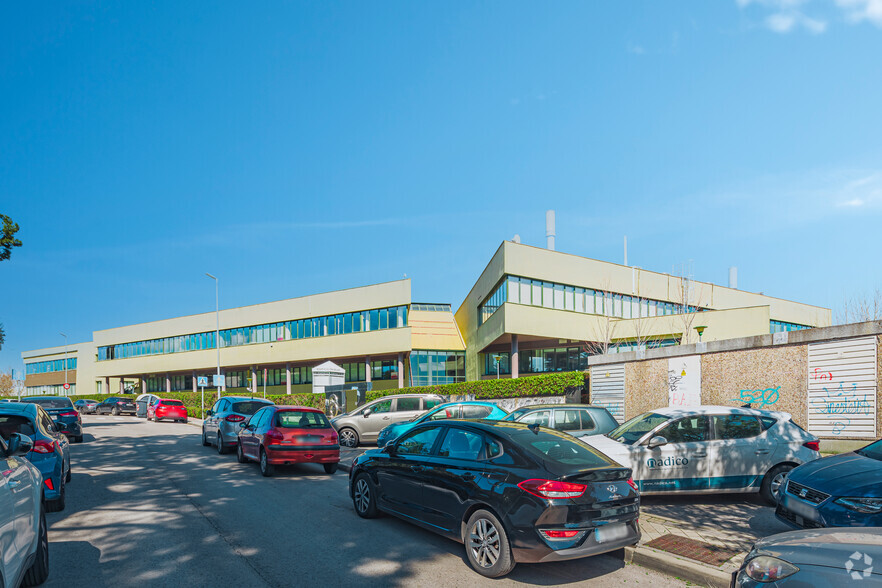 Calle Cólquide, 6, Las Rozas de Madrid, Madrid en alquiler - Foto del edificio - Imagen 3 de 4