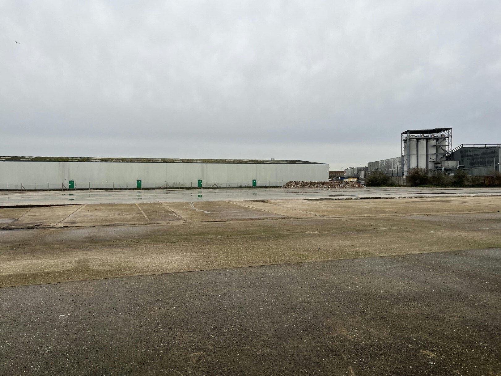 1371 Mollison Av, Enfield en alquiler Foto del edificio- Imagen 1 de 5