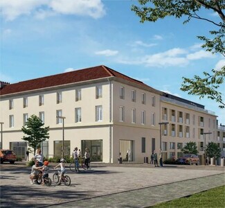 Más detalles de 8 Place Napoléon, La Roche-sur-Yon - Local en venta