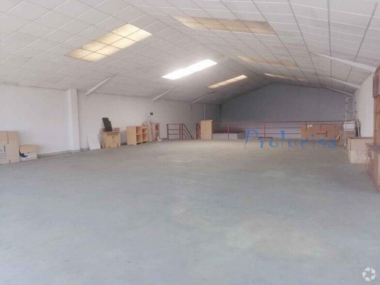 Nave en Moraleja de Enmedio, Madrid en venta - Foto del edificio - Imagen 3 de 11