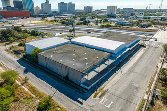 900 N Staples St, Corpus Christi, TX en venta Foto del edificio- Imagen 2 de 9